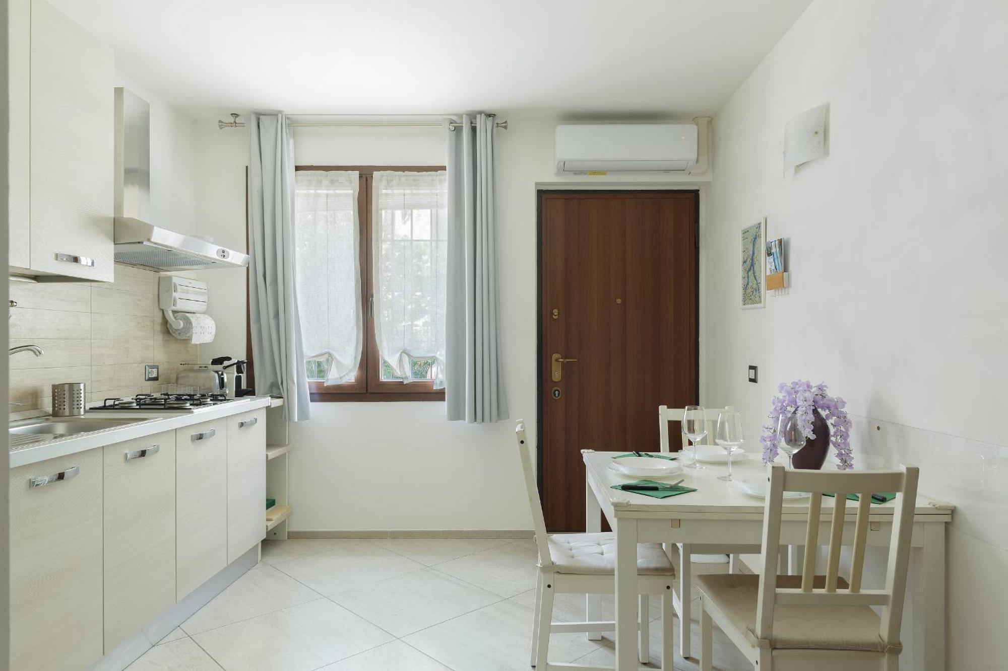 Il Glicine Apartment Montano Lucino Exterior photo